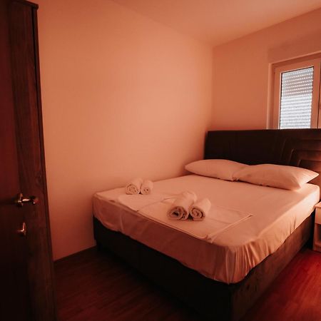 Riverside Apartments Mostar Extérieur photo
