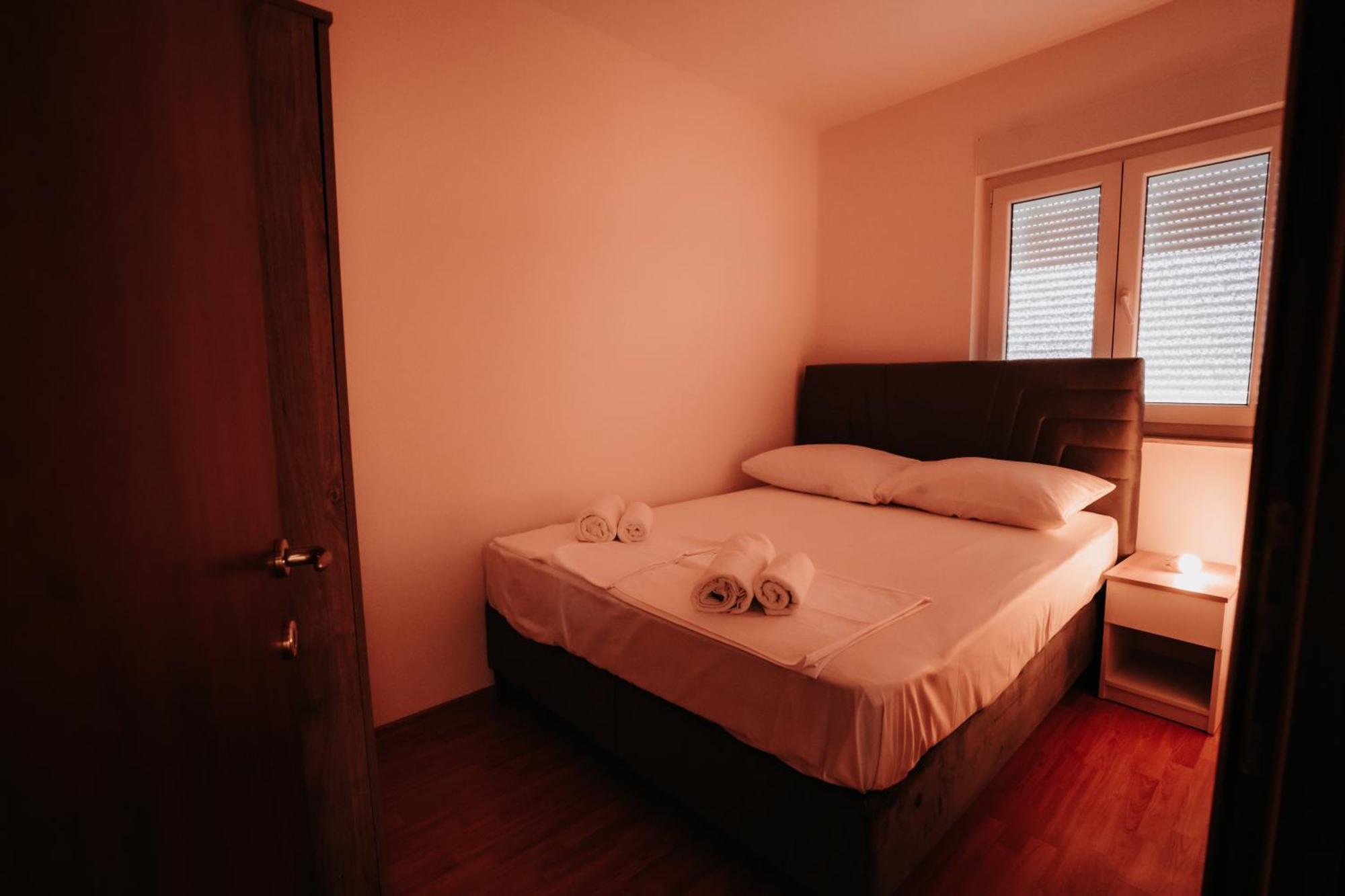 Riverside Apartments Mostar Extérieur photo