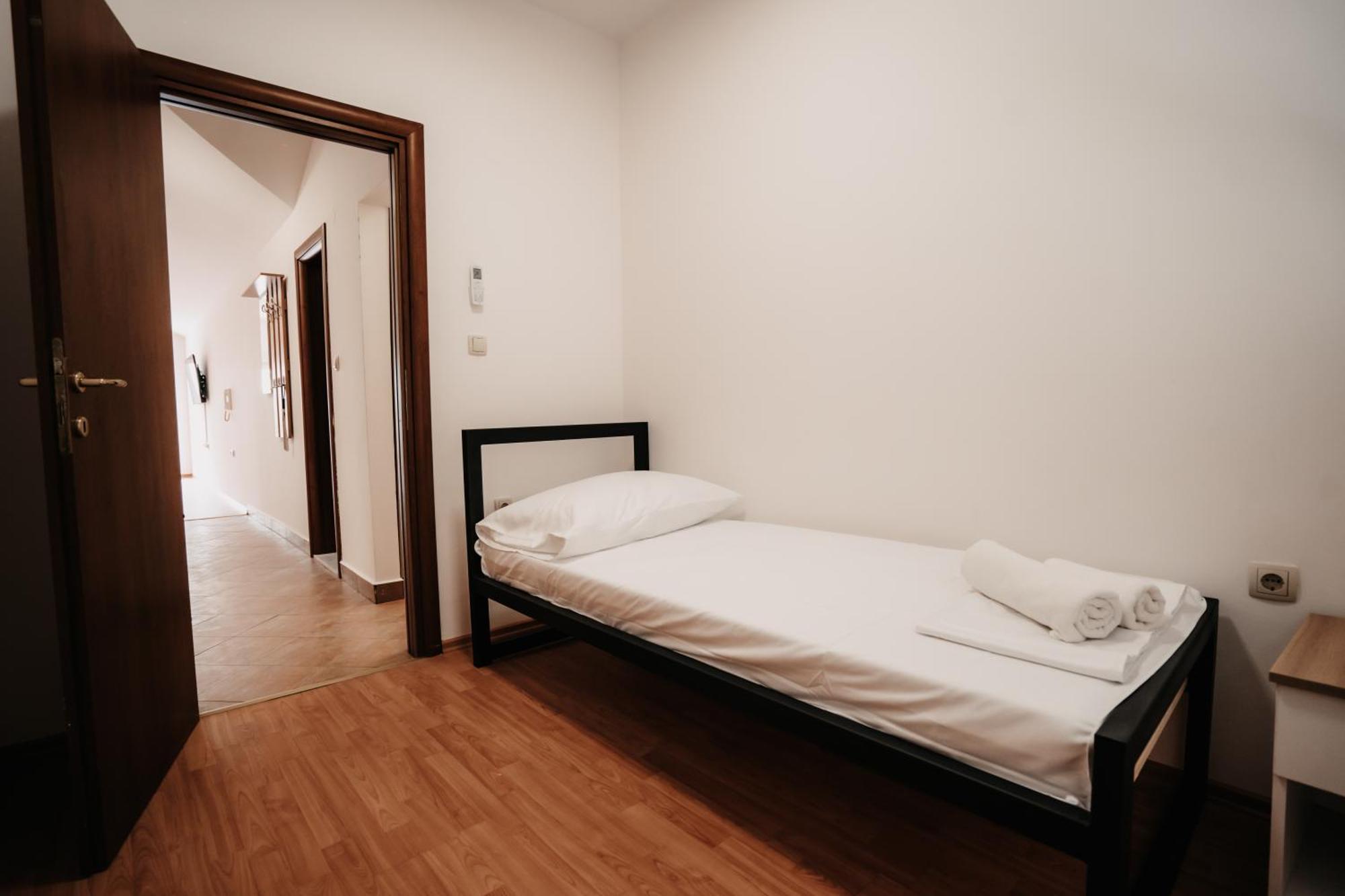 Riverside Apartments Mostar Extérieur photo